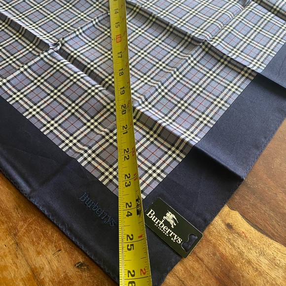 BURBERRY CHECK BLUE HANDKERCHIEF - Picture 6 of 7